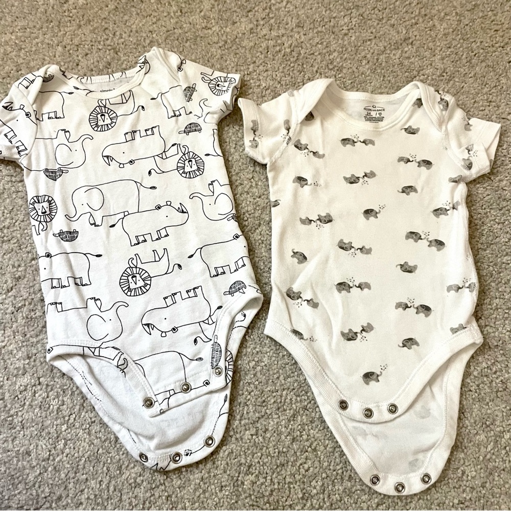 Bundle set of two baby onesies animal theme, 3-6 months, unisex gender neutral